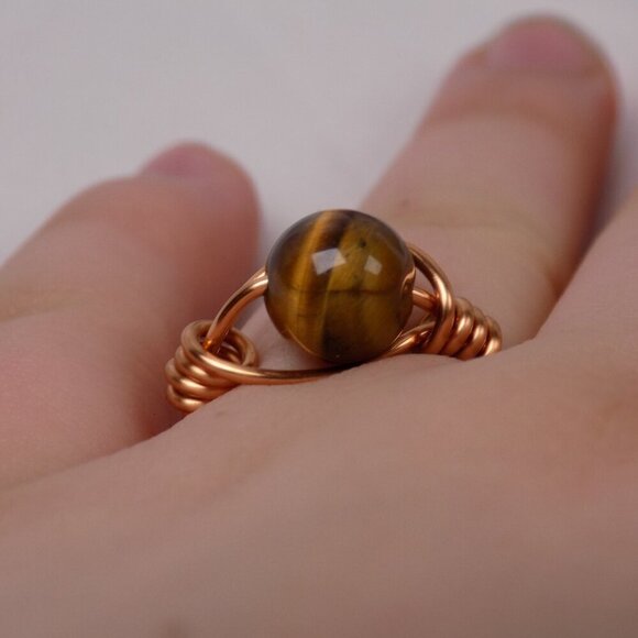 Tiger's eye stone wire wrapped ring size 7.5 - Picture 4 of 6